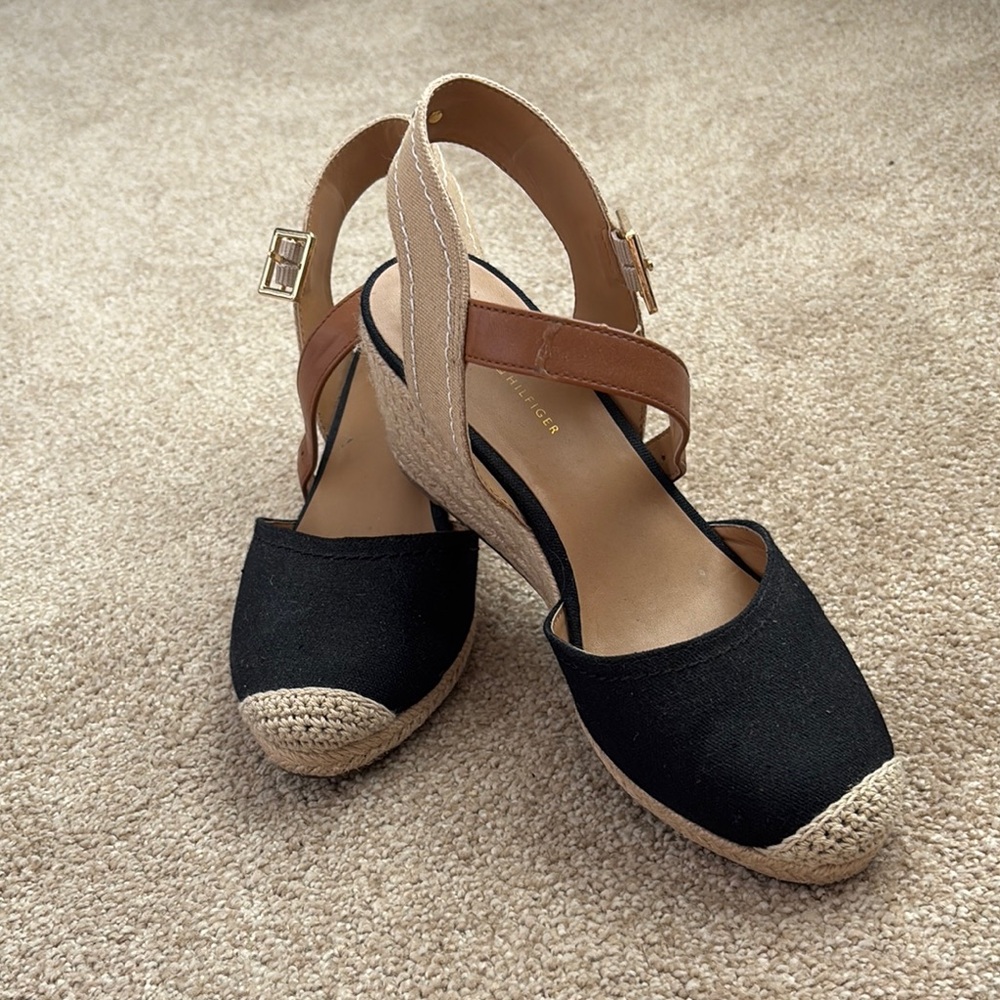 Tommy Hilfiger Black and Tan Nilsa Espadrille Sandals